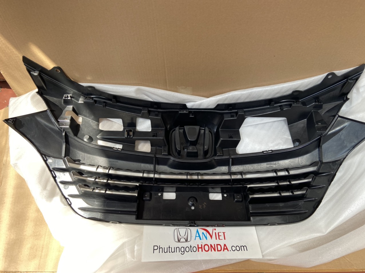 Lưới gió mặt ca lăng xe Honda HRV